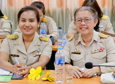 การประชุมขับเคลื่อนการปฏิบัติงานตามระบบการส่งเสริมสหกรณ์และกลุ่มเกษตรกร ประจำเดือนตุลาคม 2568 ของสำนักงานสหกรณ์จังหวัดนครศรีธรรมราช ประจำปีงบประมาณ พ.ศ.2569 วาระก่อนการประชุม ได้มีการมอบเกียรติคุณนักส่งเสริมสหกรณ์ดีเด่นและพนักงานราชการดีเด่น ประจำปี พ.ศ. ... พารามิเตอร์รูปภาพ 43